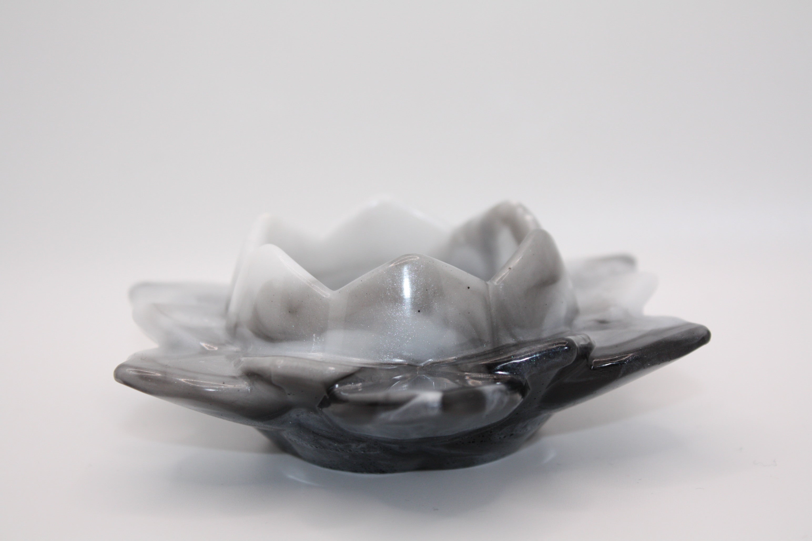 Marble Lotus Design Candle Holder 2