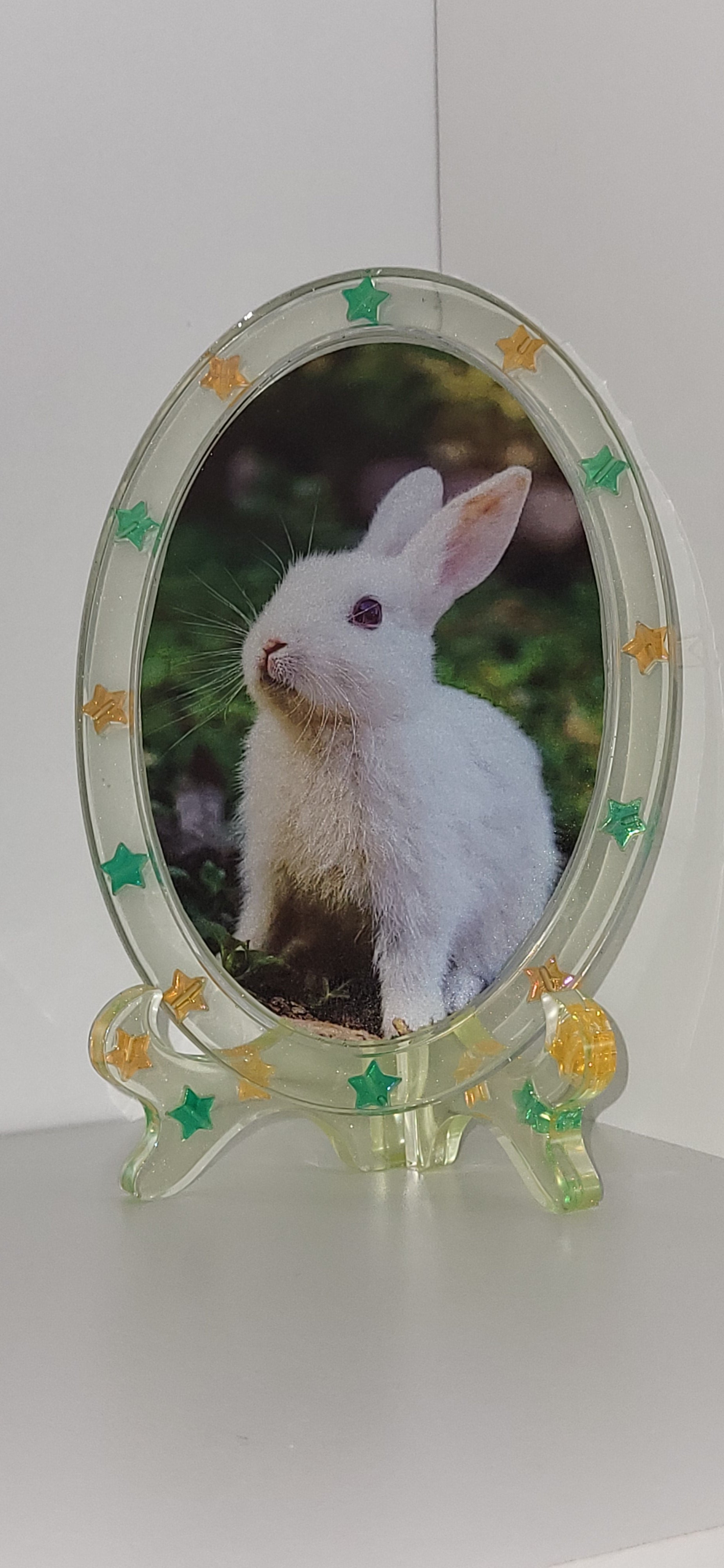 Oval Photo Stand 2